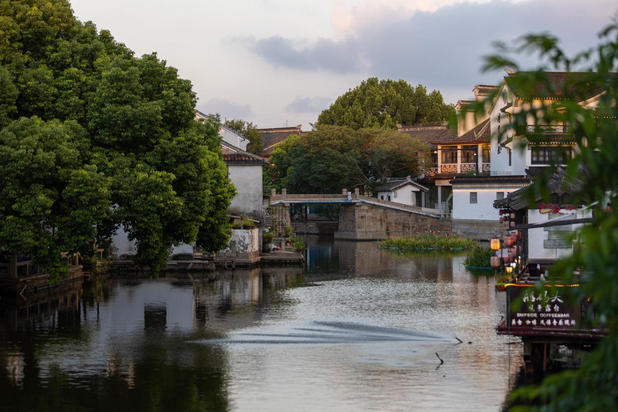 Tongli Slowlife River View Inn Suzhou  Exterior photo